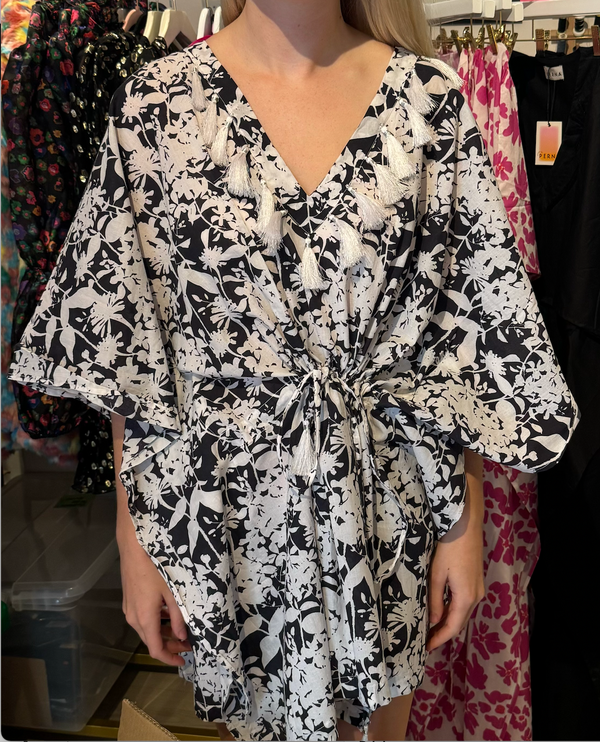 Molly Black and White Shadow Floral Short Kaftan